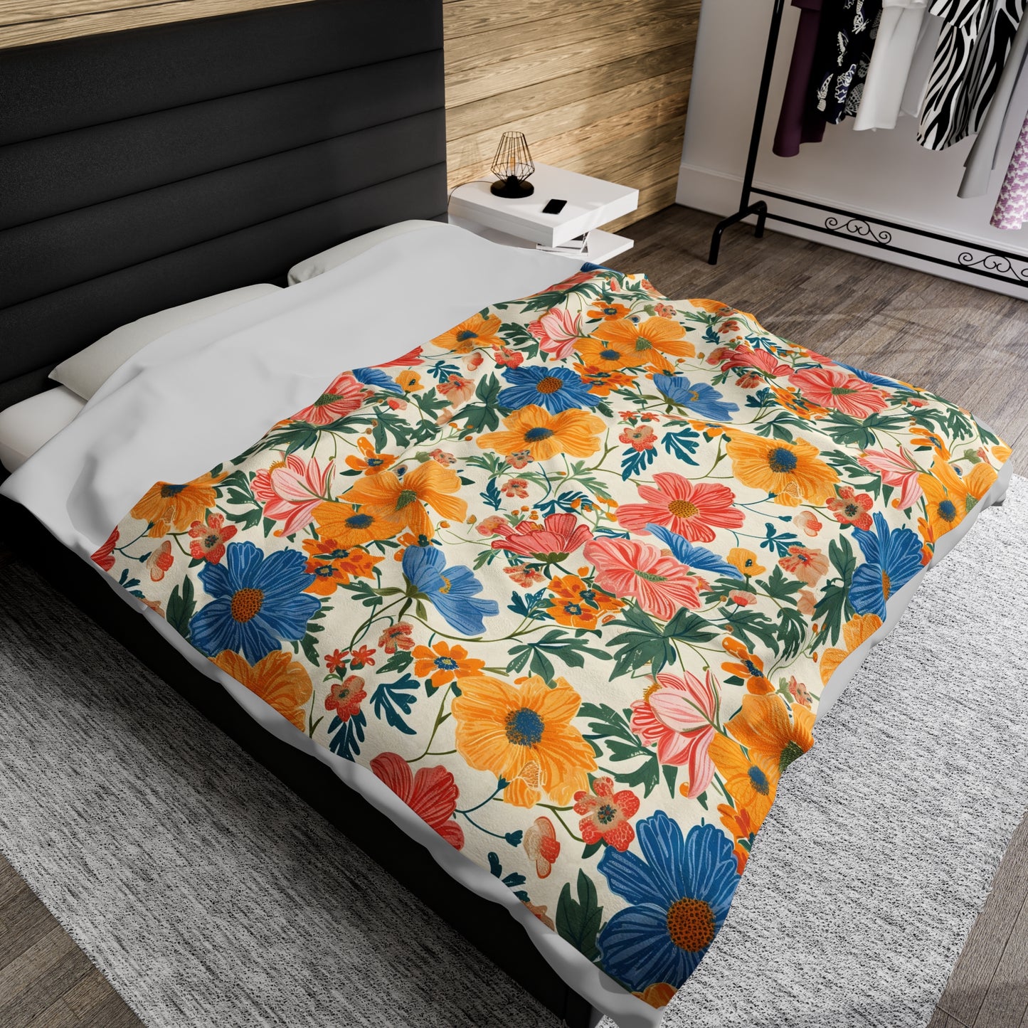 Vibrant Summer Bloom Velveteen Plush Blanket